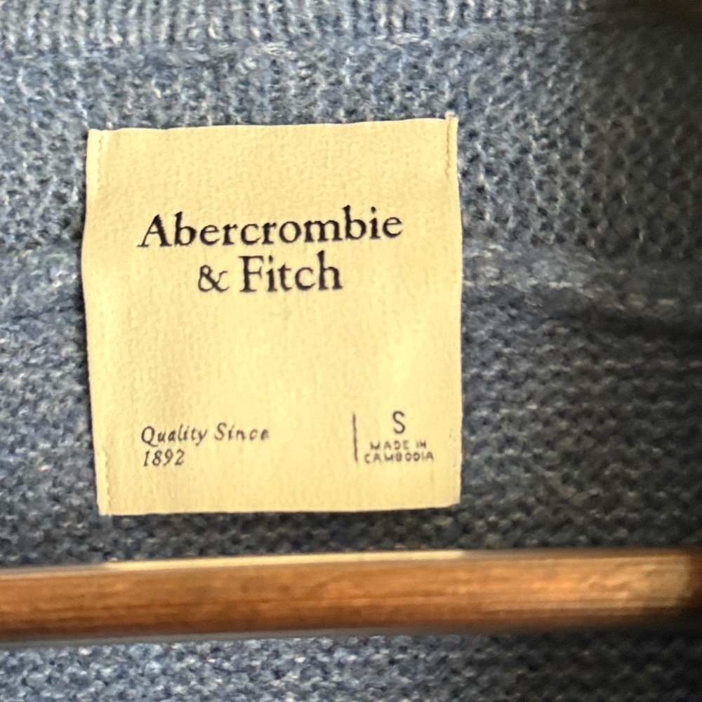 Abercrombie &Fitch Madeline Blue Crew Ribbed Knit Oversized Sweater Sz S - Picture 3 of 5